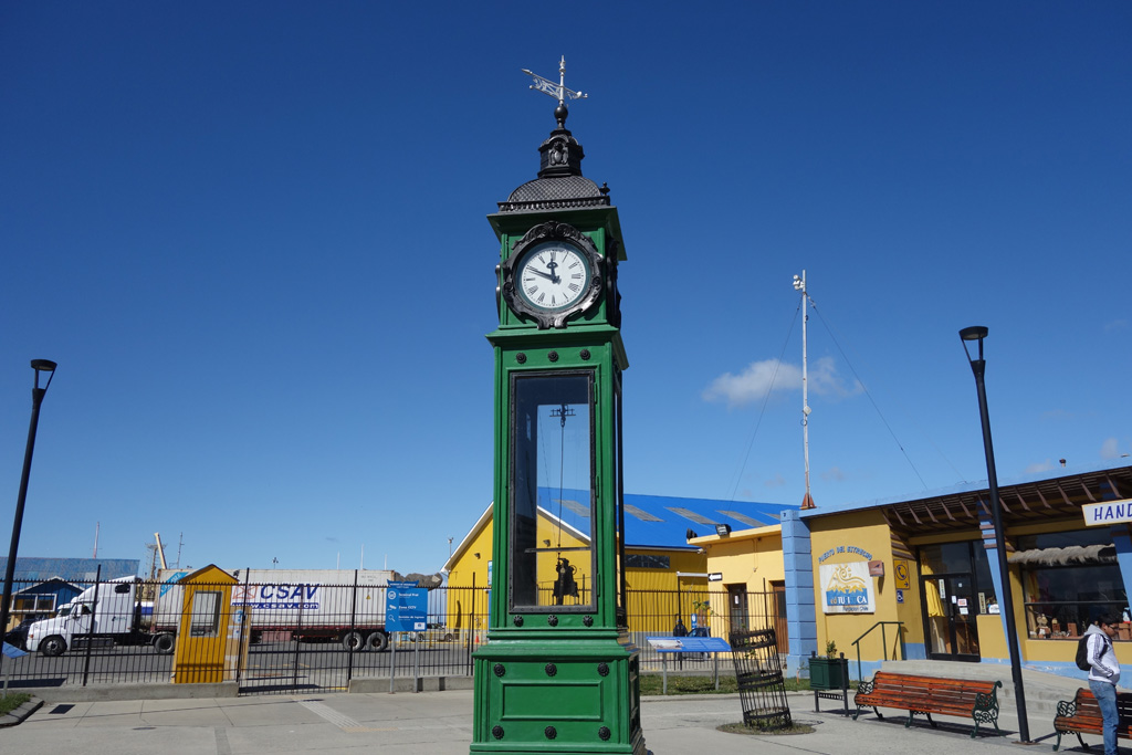 Uhr - Punta Arenas