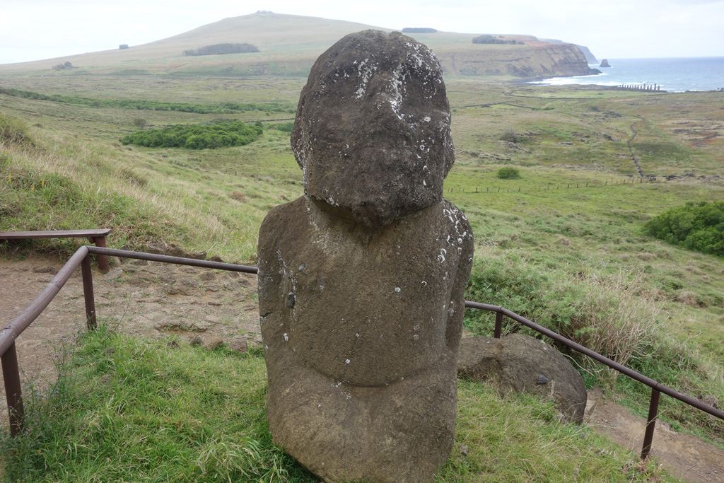Moai's - Rano Raraku