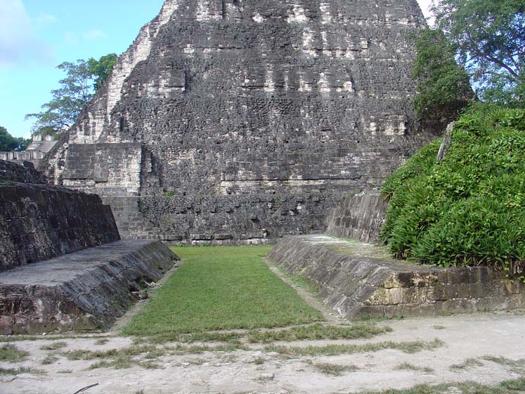 Ballspielplatz - Tikal