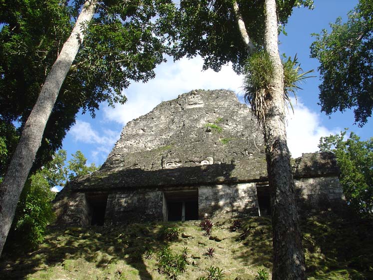 Tempel VI - Tikal