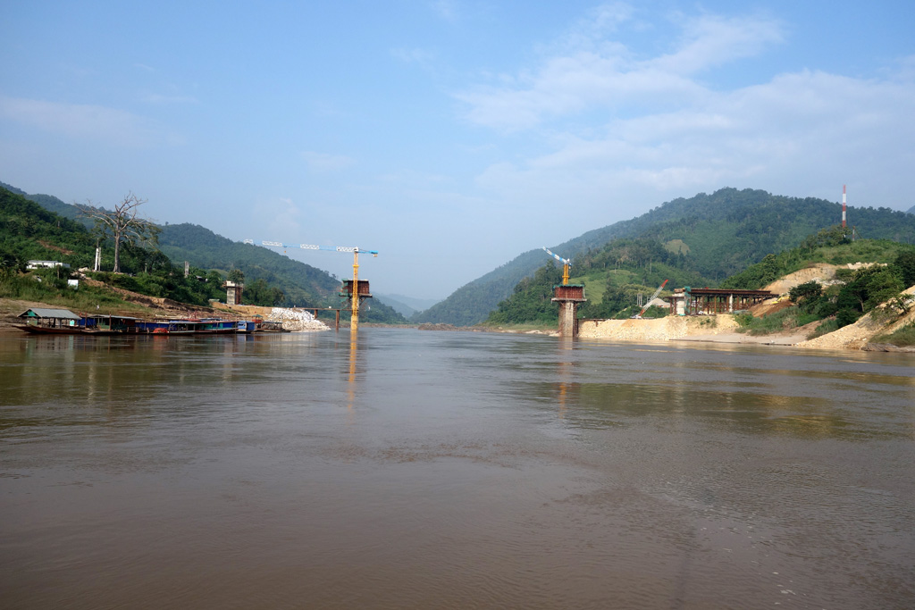 Brückenbau - Mekong