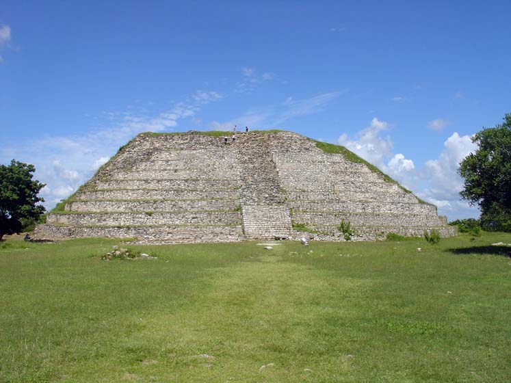 Pyramide Kinich Kak Moo - Izamal