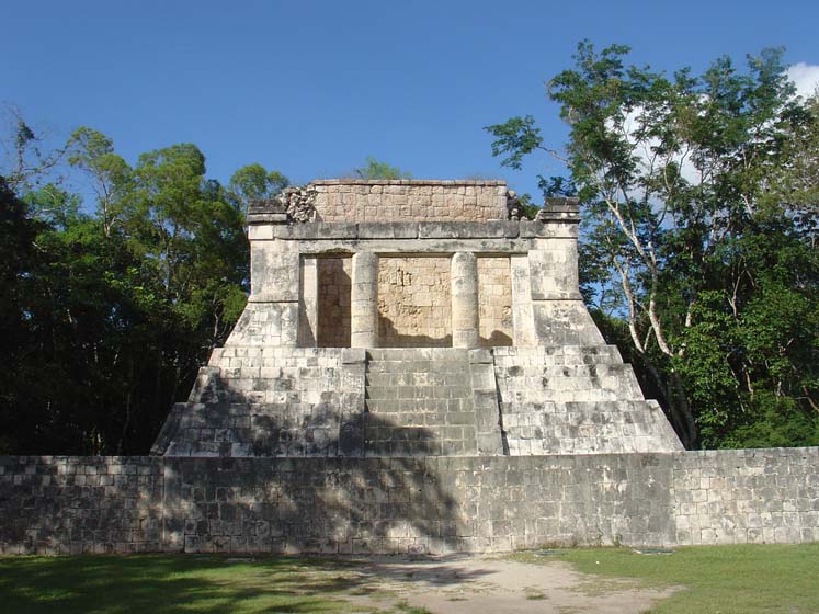 Gran Juego de Pelota - Templo del Barbado - Ballspielplatz - Chichén Itza