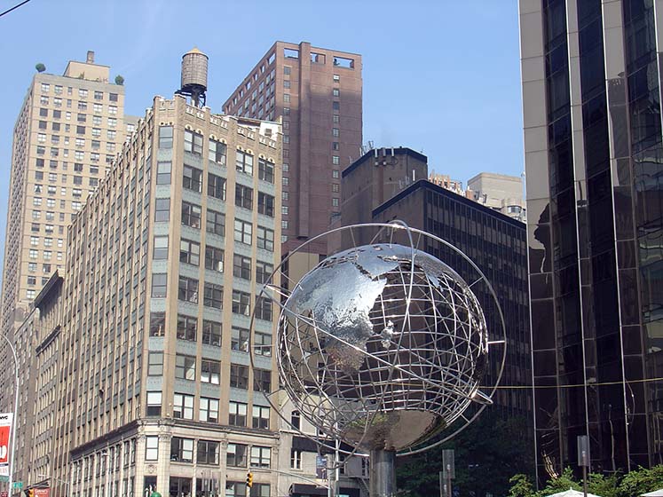 Globus - Columbus Circle - New York